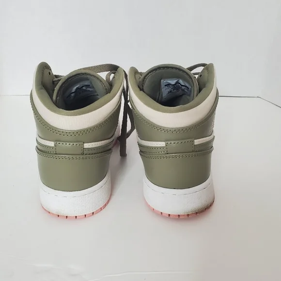 Jordan Olive Green Sneakers - Picture 5 of 6